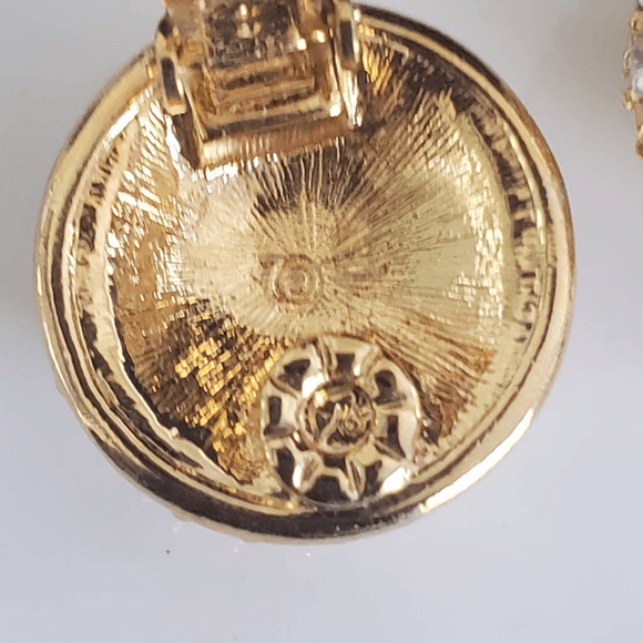 Swarovski Gold Tone Pave Crystal Domed‎ Button Clip Earrings - Picture 4 of 6